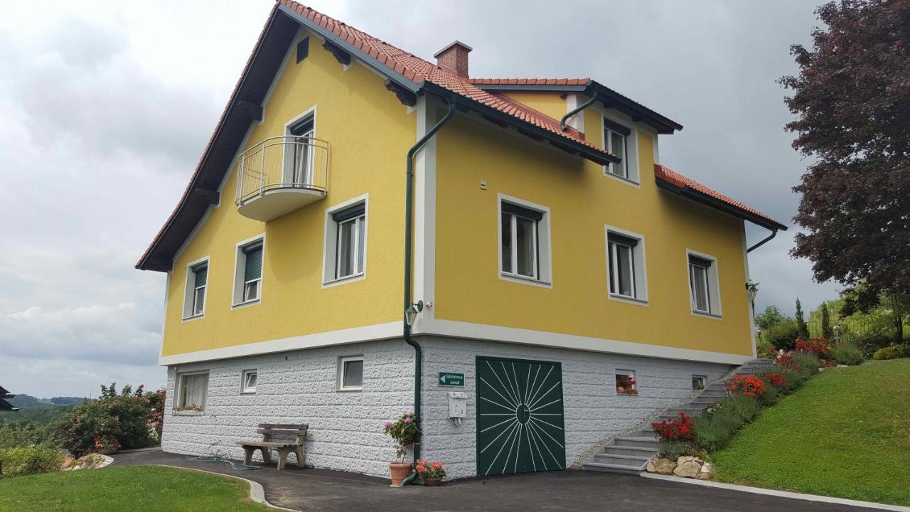 Gaestehaus Jeindl Hartmannsdorf Экстерьер фото